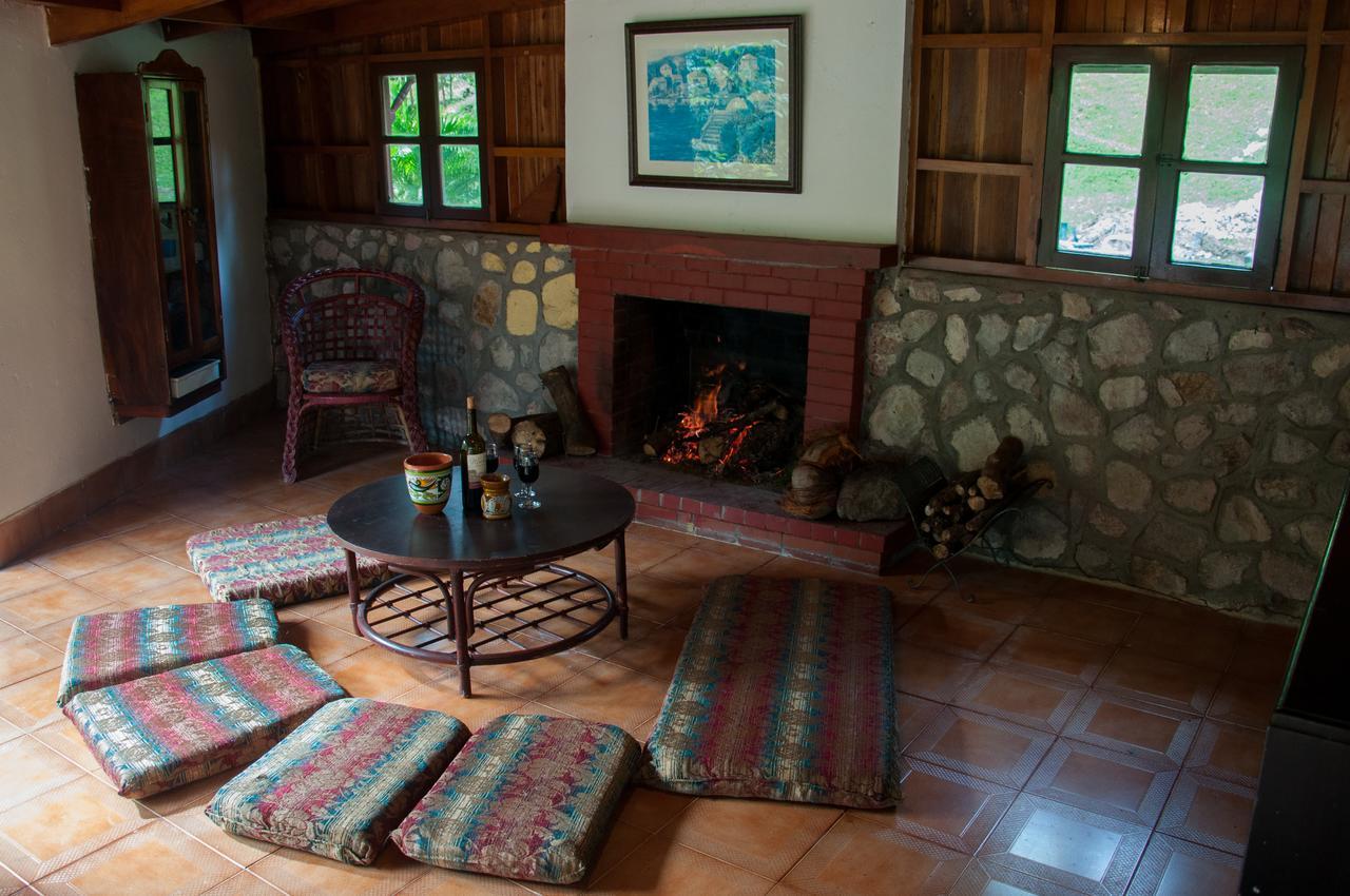 Mamallena Eco Lodge La Laguna de San Carlos Buitenkant foto